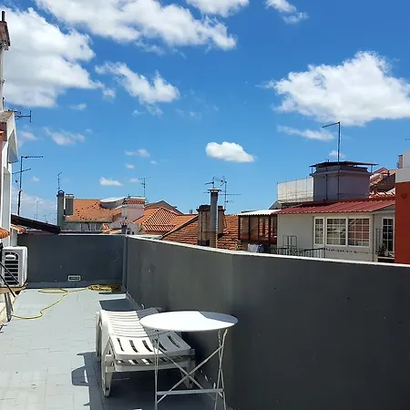 Rodrigo Rooftop アパート *